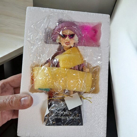 Biddy’s Mean Shopping Machine Figure 2005 Westland Giftware Figurine - Picture 9 of 16